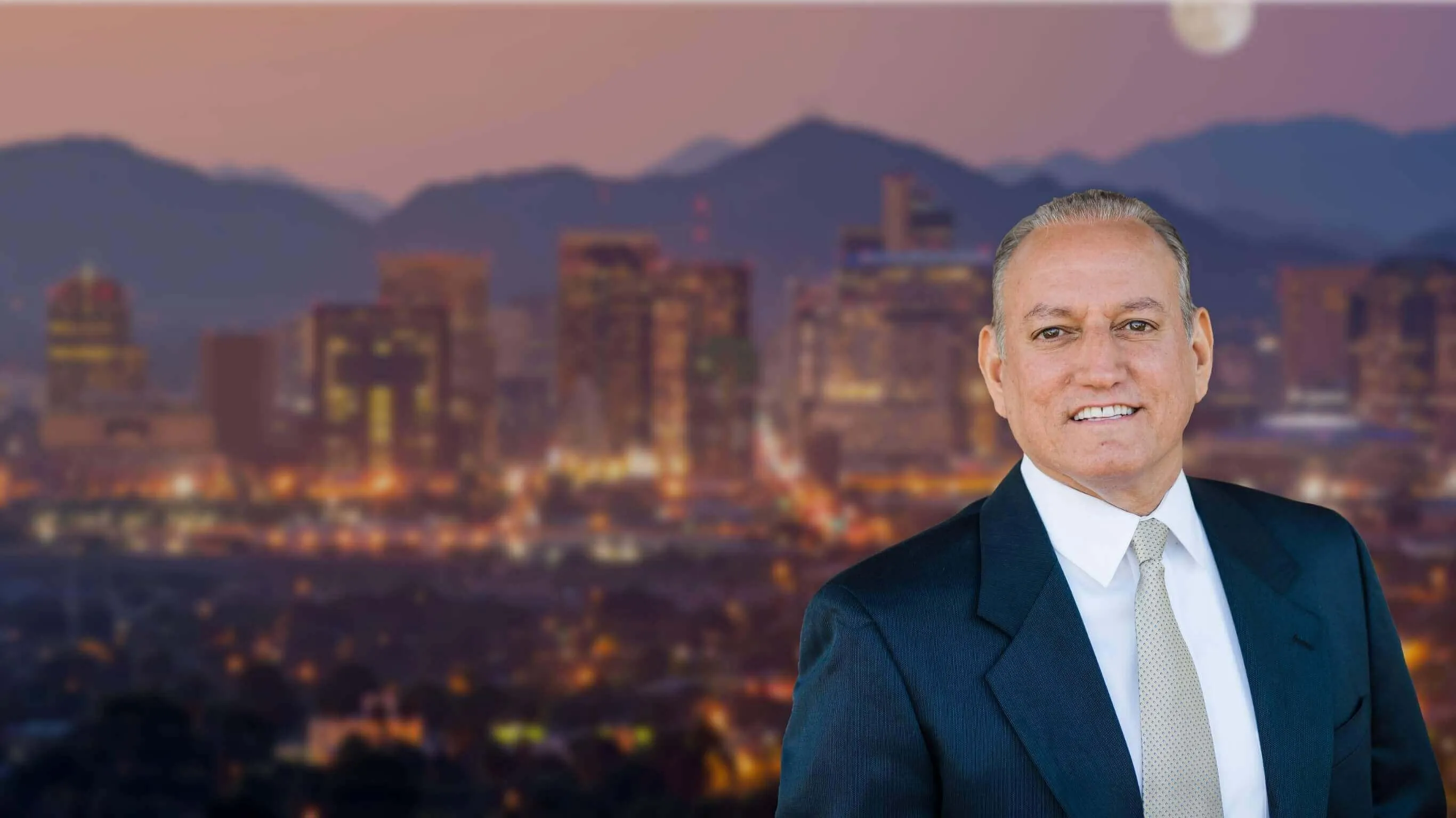 Michael Córdova's cover photo
